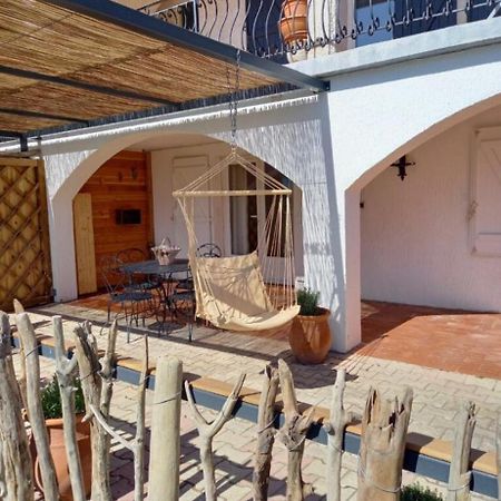 Les Flo Location Apartment Aigues-Mortes Bagian luar foto
