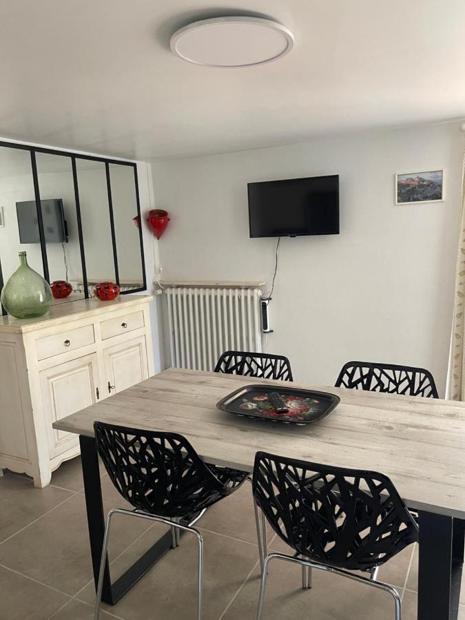 Les Flo Location Apartment Aigues-Mortes Bagian luar foto