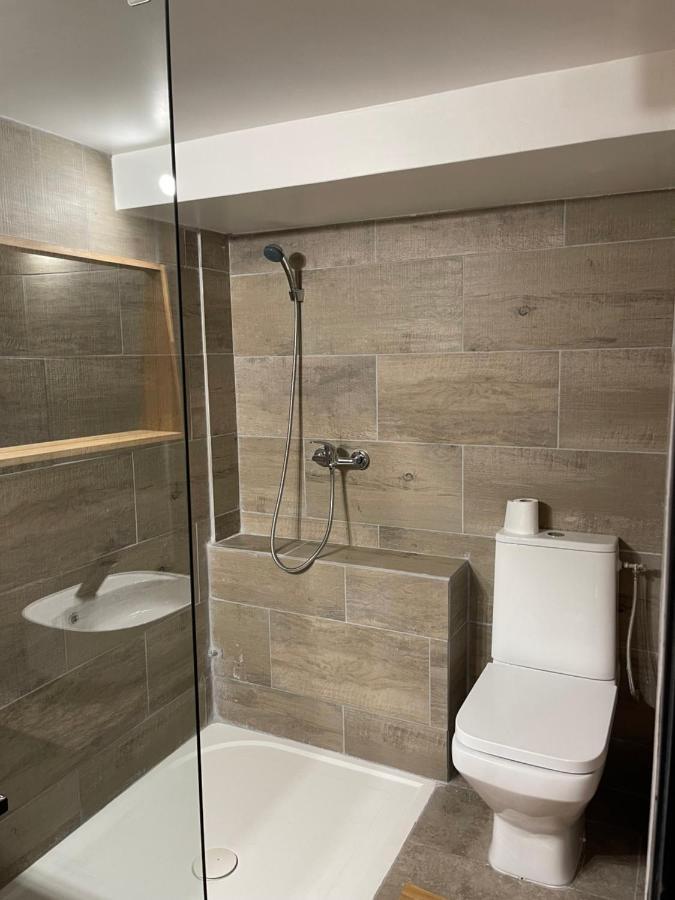 Les Flo Location Apartment Aigues-Mortes Bagian luar foto