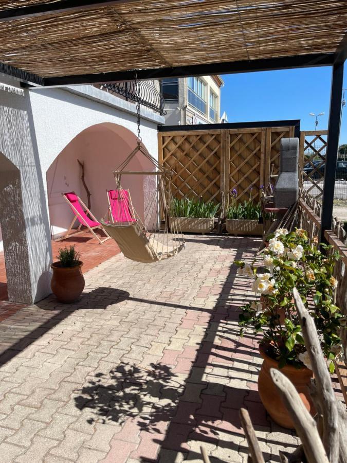 Les Flo Location Apartment Aigues-Mortes Bagian luar foto