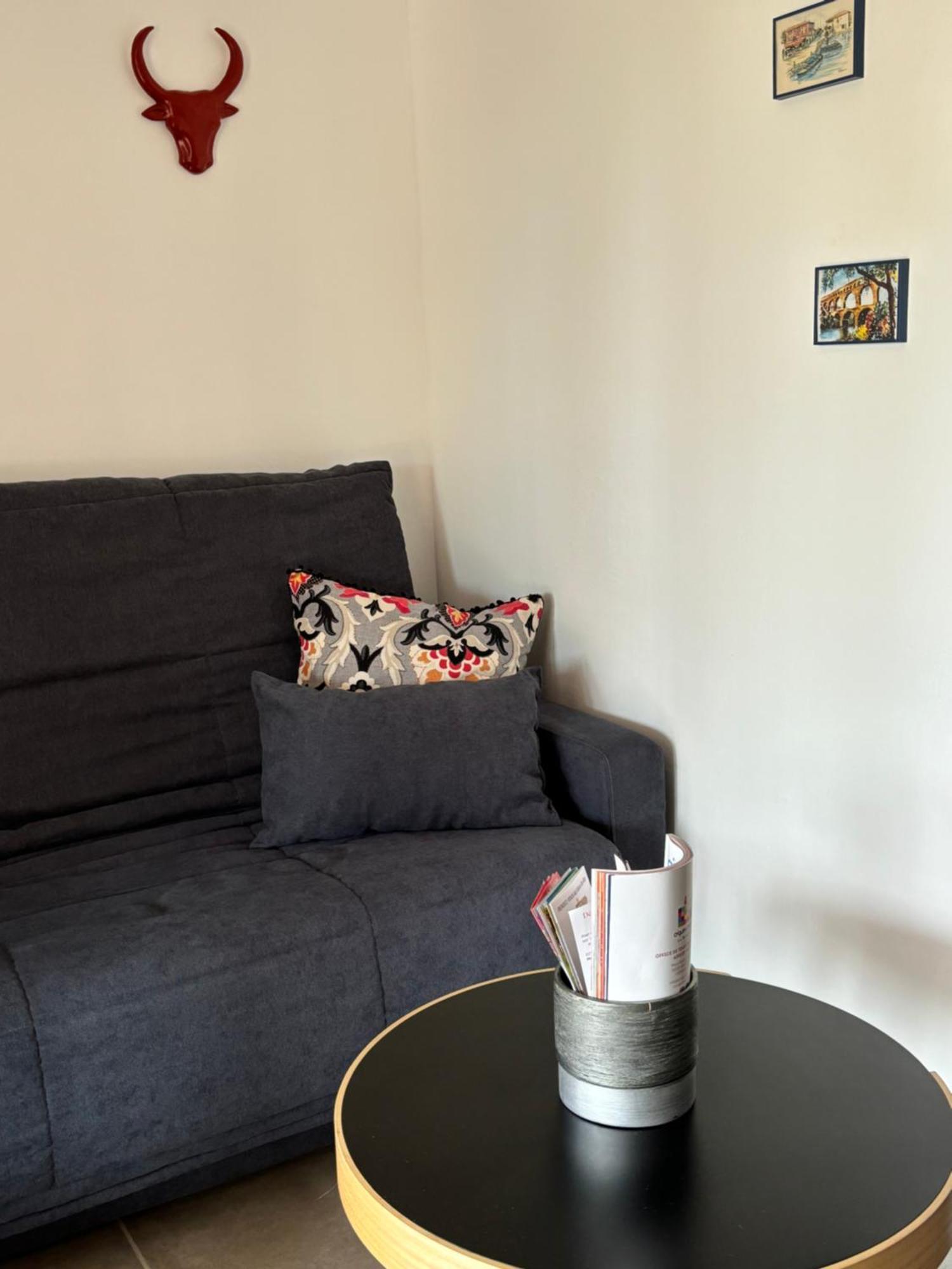 Les Flo Location Apartment Aigues-Mortes Bagian luar foto